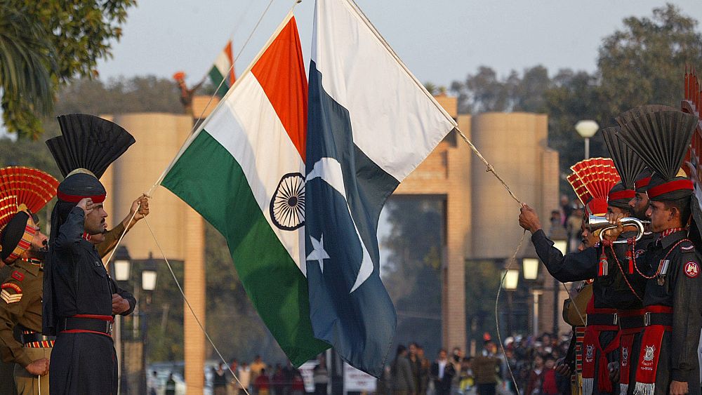 Hindistan Pakistanla 65 illik müqavilədən GERİ ÇƏKİLDİ Hindistan Pakistanla 65 illik müqavilədən GERİ ÇƏKİLDİ