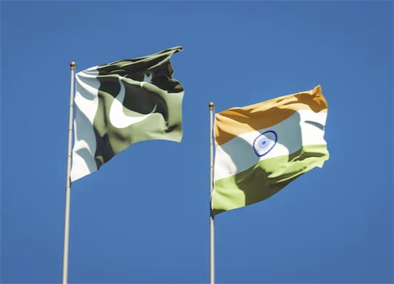 Pakistanla Hindistan arasında GƏRGİNLİK : İslamabad Dehli üçün hava məkanını bağladı Pakistanla Hindistan arasında GƏRGİNLİK : İslamabad Dehli üçün hava məkanını bağladı