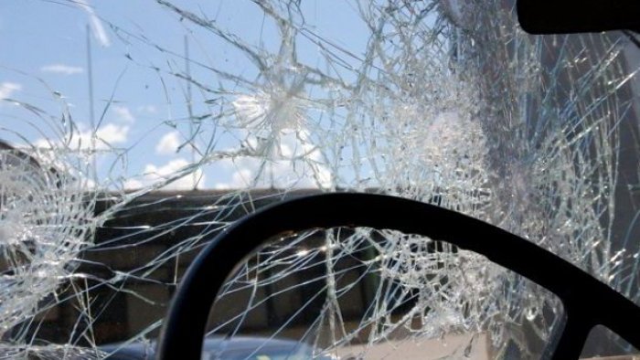 Ağsuda mikroavtobus QƏZASI: Xəsarət alanlar var Ağsuda mikroavtobus QƏZASI: Xəsarət alanlar var