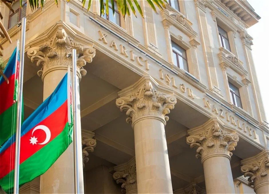 Azərbaycan XİN Niderlandı təbrik etdi - FOTO