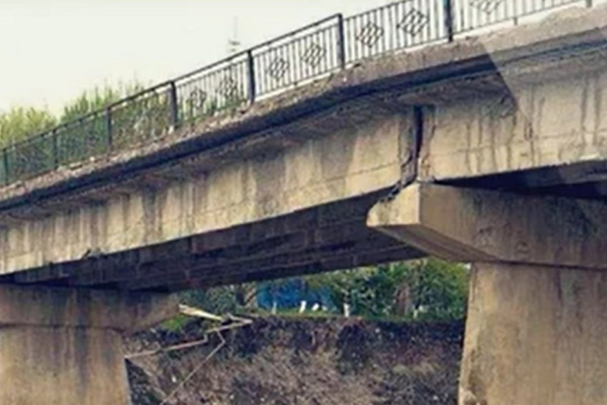 Qubada qəzalı körpünün bərpasına başlanıldı