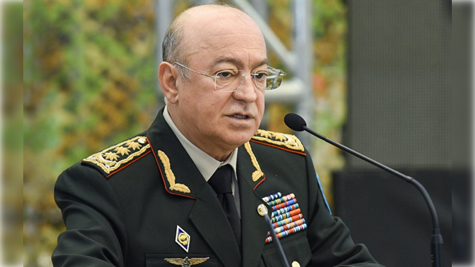 Kəmaləddin Heydərov rəisi təqaüdə göndərdi - FOTO