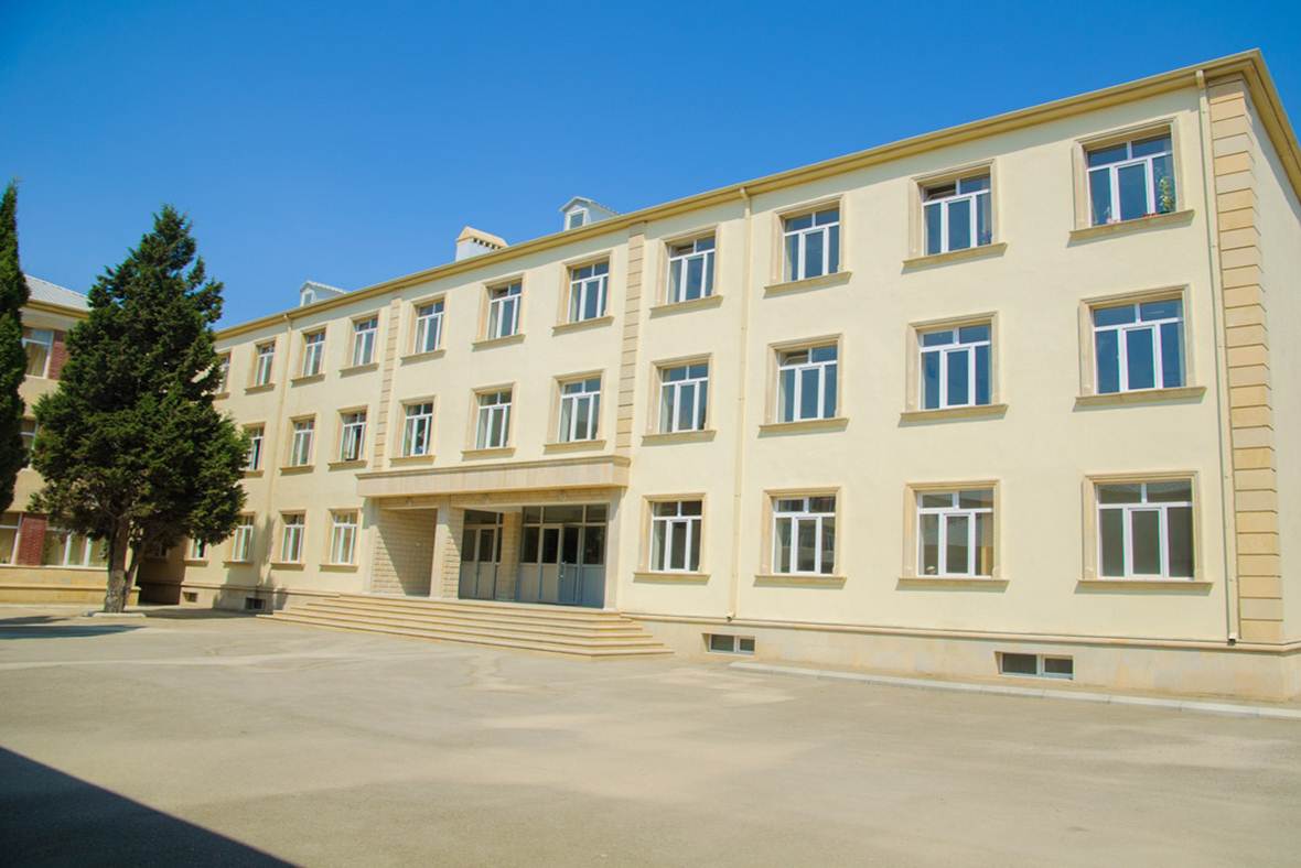 Masallıda məktəbli qızlar birləşərək həmcinslərini DÖYDÜLƏR