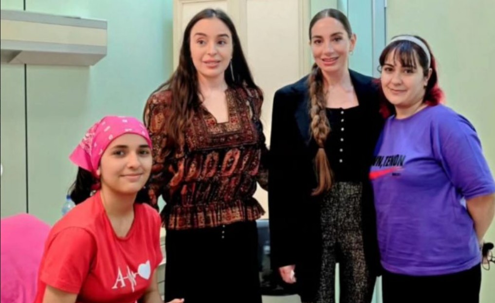 Leyla Əliyeva və Arzu Əliyeva Milli Onkologiya Mərkəzində - FOTO Leyla Əliyeva və Arzu Əliyeva Milli Onkologiya Mərkəzində - FOTO