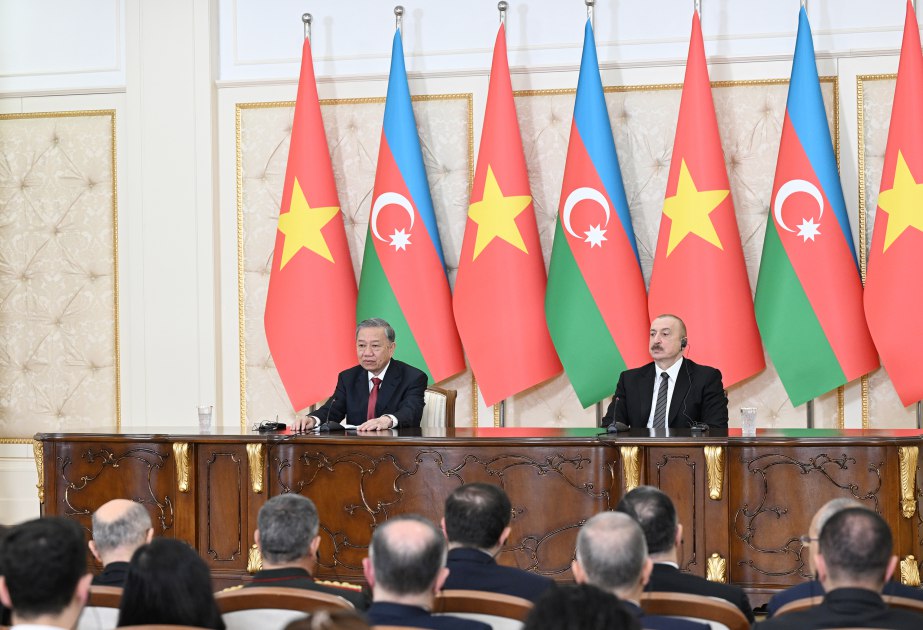 Vyetnam lideri Birgə Bəyanatda əks olunan müddəaların icrası üçün beş məsələ TƏKLİF ETDİ