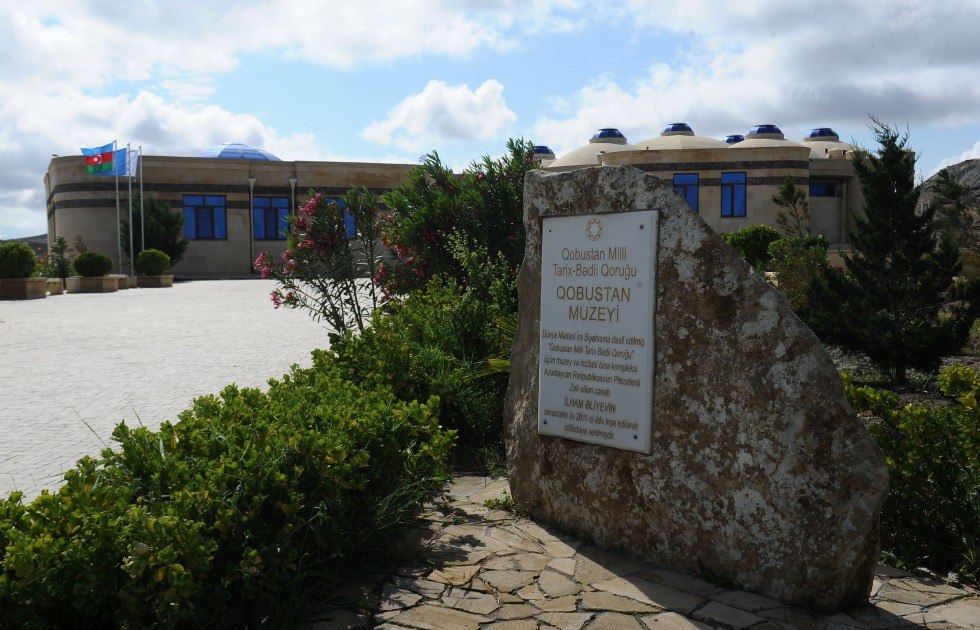 Qobustan Qoruğuna giriş bahalaşır - YENİ QİYMƏTLƏR Qobustan Qoruğuna giriş bahalaşır - YENİ QİYMƏTLƏR