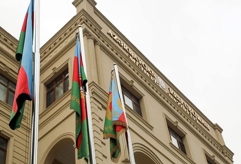Azərbaycan MN: “Heç vaxt mülki əhaliyə və obyektlərə atəş açmırıq!” Azərbaycan MN: “Heç vaxt mülki əhaliyə və obyektlərə atəş açmırıq!”