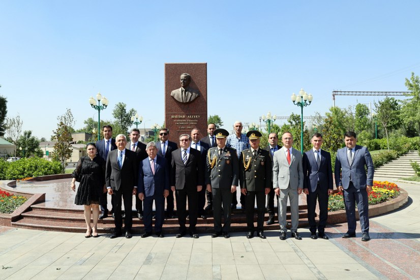 Ulu Öndərin 102 illiyi Azərbaycan Ordusunda ehtiramla anıldı - FOTO/VİDEO