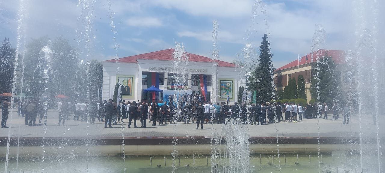 Səhiyyə işçiləri Qusarda bir araya gəldilər - FOTO