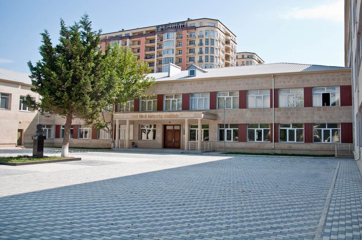 Daha bir məktəbdə RÜŞVƏT İDDİASI: "Dərs saatları və attestatlar satılır" Daha bir məktəbdə RÜŞVƏT İDDİASI: "Dərs saatları və attestatlar satılır"