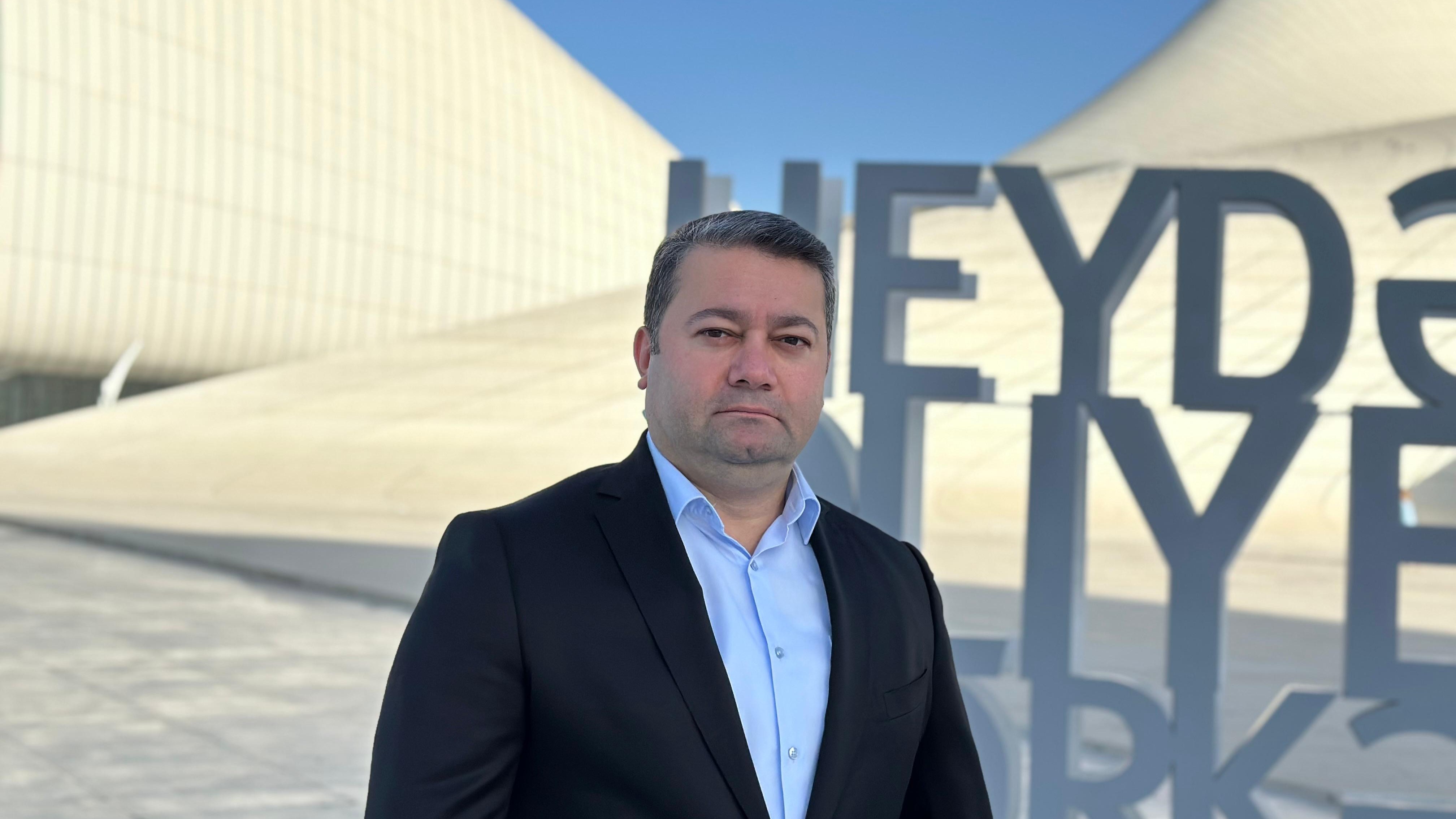 SOCAR-da YENİ TƏYİNAT: Vasif Əmirova YÜKSƏK VƏZİFƏ VERİLDİ - FOTO SOCAR-da YENİ TƏYİNAT: Vasif Əmirova YÜKSƏK VƏZİFƏ VERİLDİ - FOTO