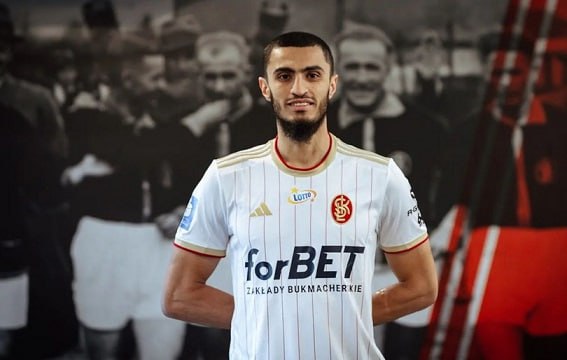 Millimizin üzvü Azərbaycanda klub AXTARIR Millimizin üzvü Azərbaycanda klub AXTARIR
