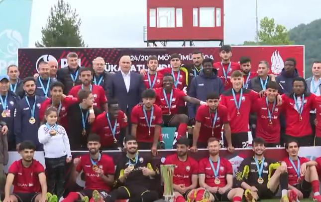 1-ci liqanın çempionu "Qəbələ" mükafatlandırıldı - VİDEO