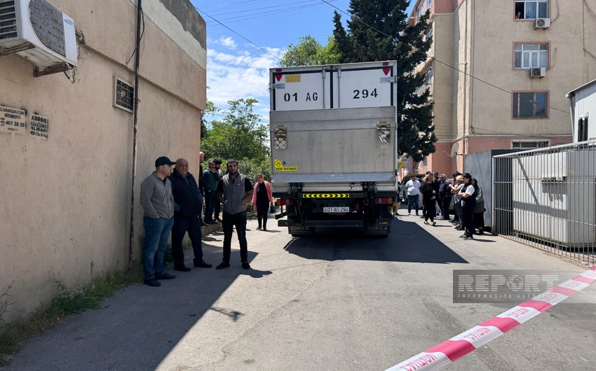 Sumqayıtda məktəblini yük maşını vuraraq öldürdü Sumqayıtda məktəblini yük maşını vuraraq öldürdü
