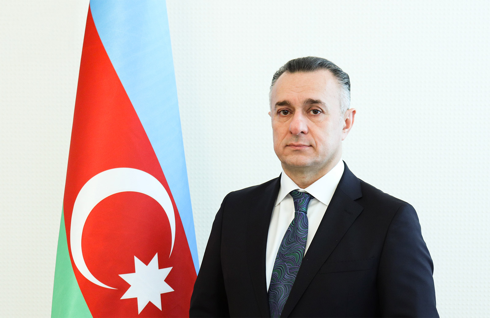 Nazir: “Fəaliyyətinə icazə verilən bütün plastik cərrahlar bu xəstəxanada ÇALIŞACAQ”
