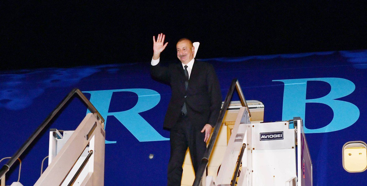Prezident İlham Əliyevin Albaniyaya səfəri başa çatıb Prezident İlham Əliyevin Albaniyaya səfəri başa çatıb