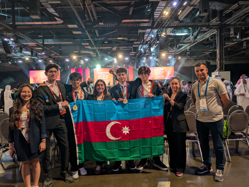 Məktəblilərimiz ABŞ-da keçirilən müsabiqədə bürünc medal qazandılar - FOTO Məktəblilərimiz ABŞ-da keçirilən müsabiqədə bürünc medal qazandılar - FOTO