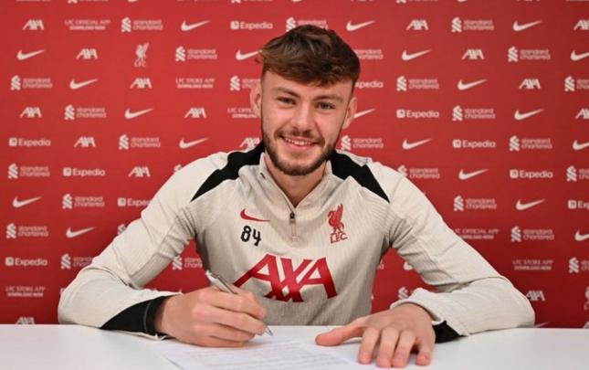 "Liverpul"da yeni müqavilə "Liverpul"da yeni müqavilə