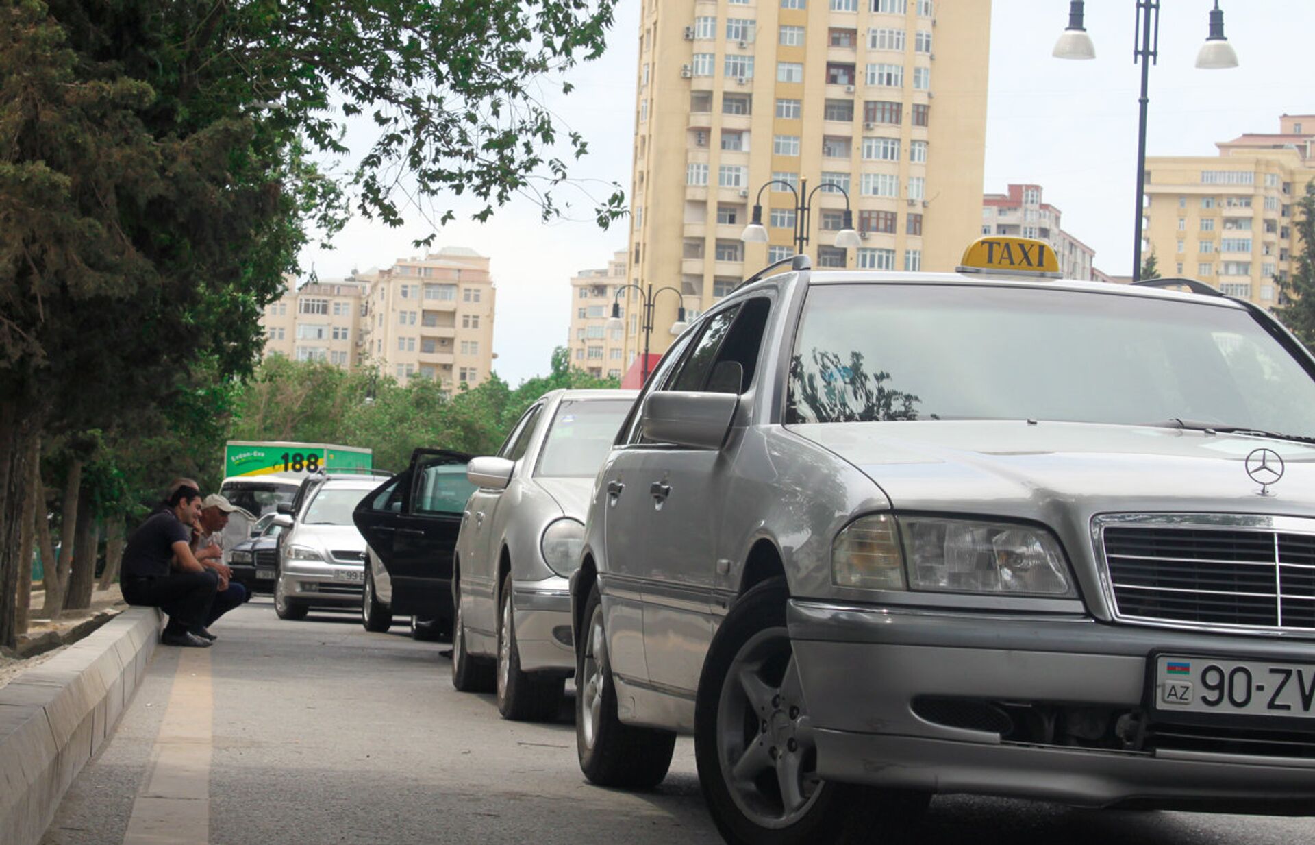 Bakıda taksilərlə bağlı YENİLİK – Qiymətlər isə… Bakıda taksilərlə bağlı YENİLİK – Qiymətlər isə…