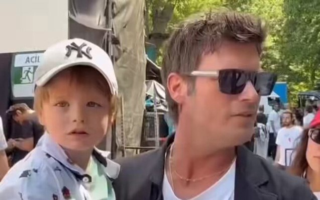 Kıvanç oğlu ilə görüntüləndi – VİDEO Kıvanç oğlu ilə görüntüləndi – VİDEO