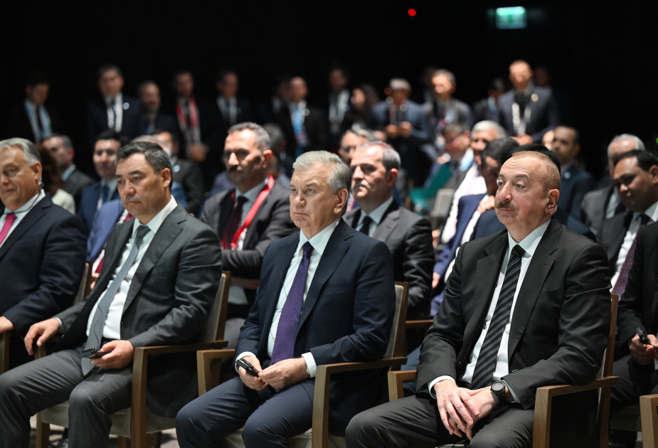 İlham Əliyev Əziz Sancarın təltif olunması mərasimində - FOTO İlham Əliyev Əziz Sancarın təltif olunması mərasimində - FOTO