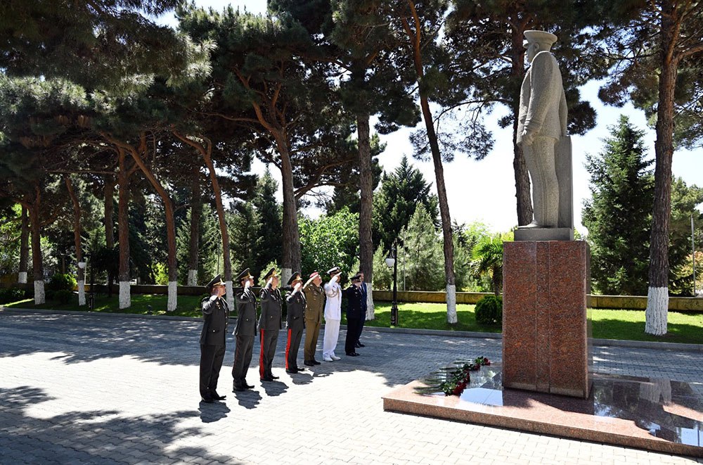 İtaliya nümayəndə heyəti Azərbaycan MMU və HDQ-ni ziyarət etdi - FOTO/VİDEO