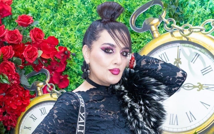 Elza: "Anam məni ziyana saldı, bu yaşımda banka borc ödəyirəm"