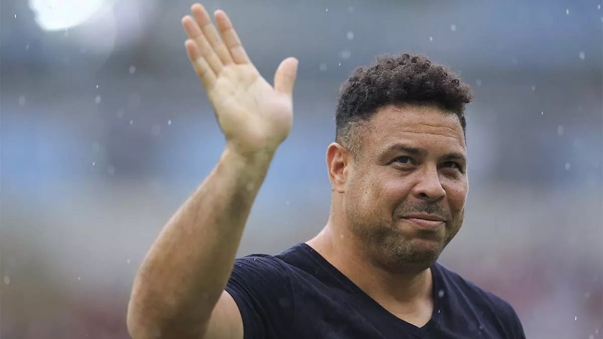 Ronaldo klubunu SATIR