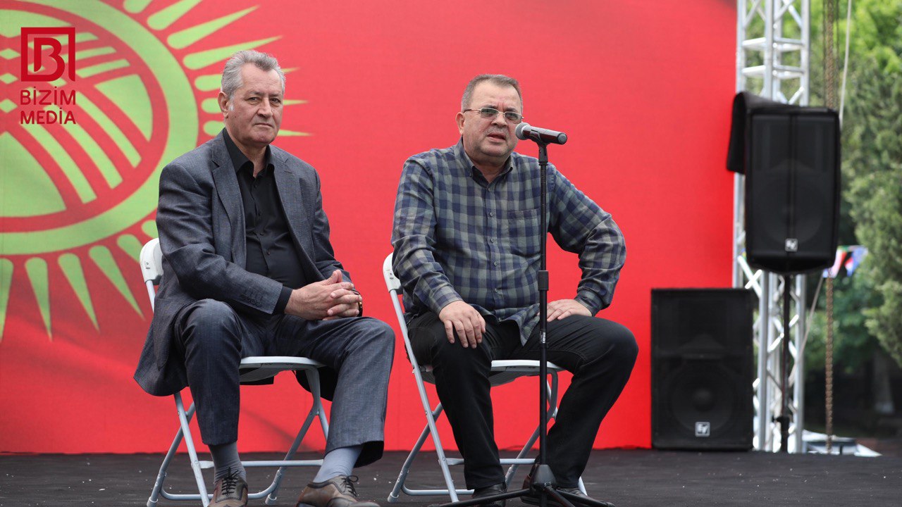 Tarixi romançılığa yanaşma necə OLMALIDIR? – FOTO