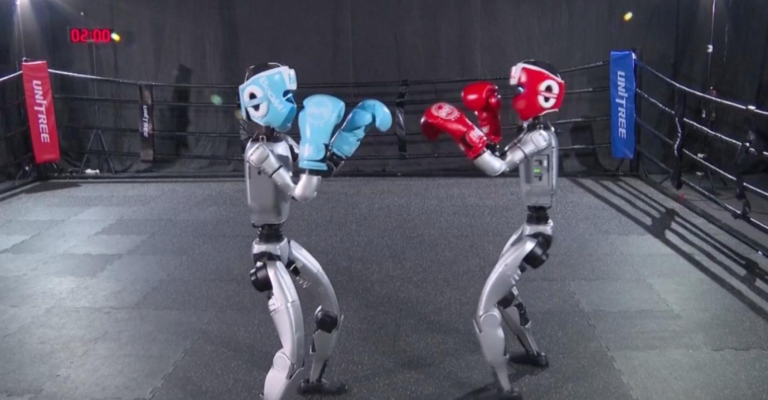İnsanabənzər robotların boks yarışı keçirildi - FOTO