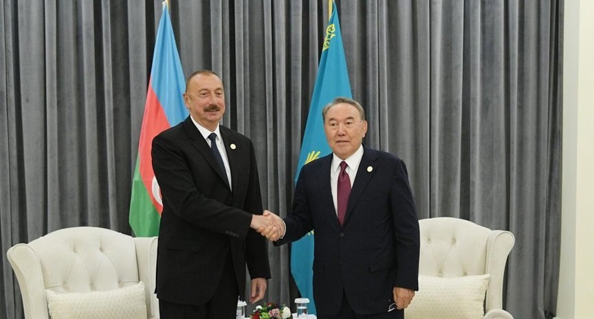 Nazarbayev İlham Əliyevi TƏBRİK ETDİ