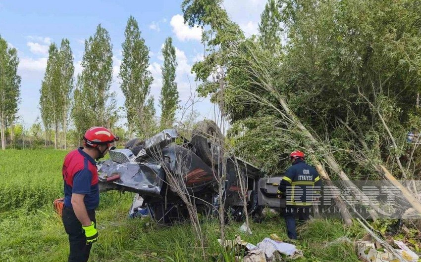 İğdırdakı qəzada Azərbaycanın 1 vətəndaşı ölüb, 4-ü yaralanıb -FOTO/VİDEO/YENİLƏNİB İğdırdakı qəzada Azərbaycanın 1 vətəndaşı ölüb, 4-ü yaralanıb -FOTO/VİDEO/YENİLƏNİB