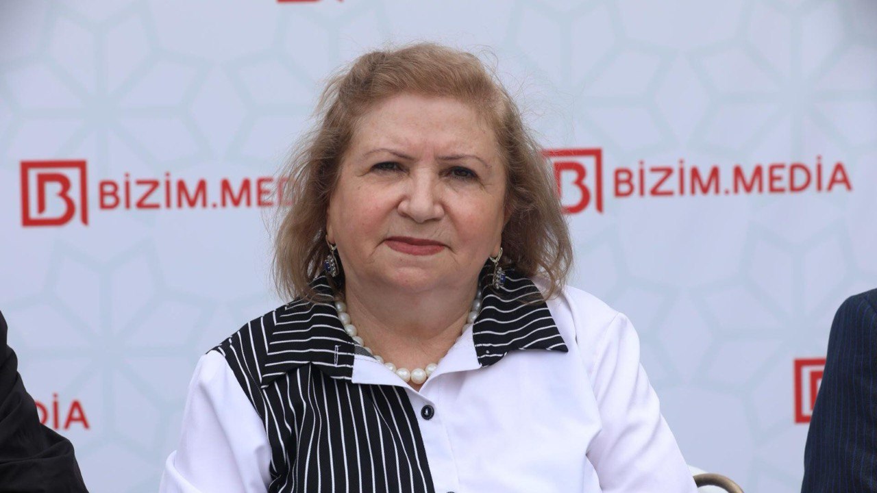 Almaz Alıqızının vətənpərvərlik mövzusunda əsərləri oxucular tərəfindən maraqla qarşılandı – FOTO