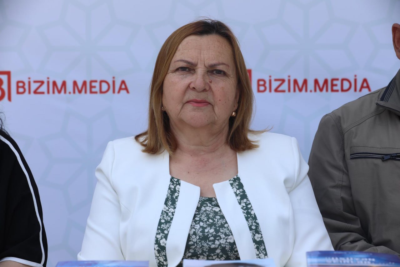 Adilə Aslanovanın kitabları oxuculara təqdim olundu – FOTO