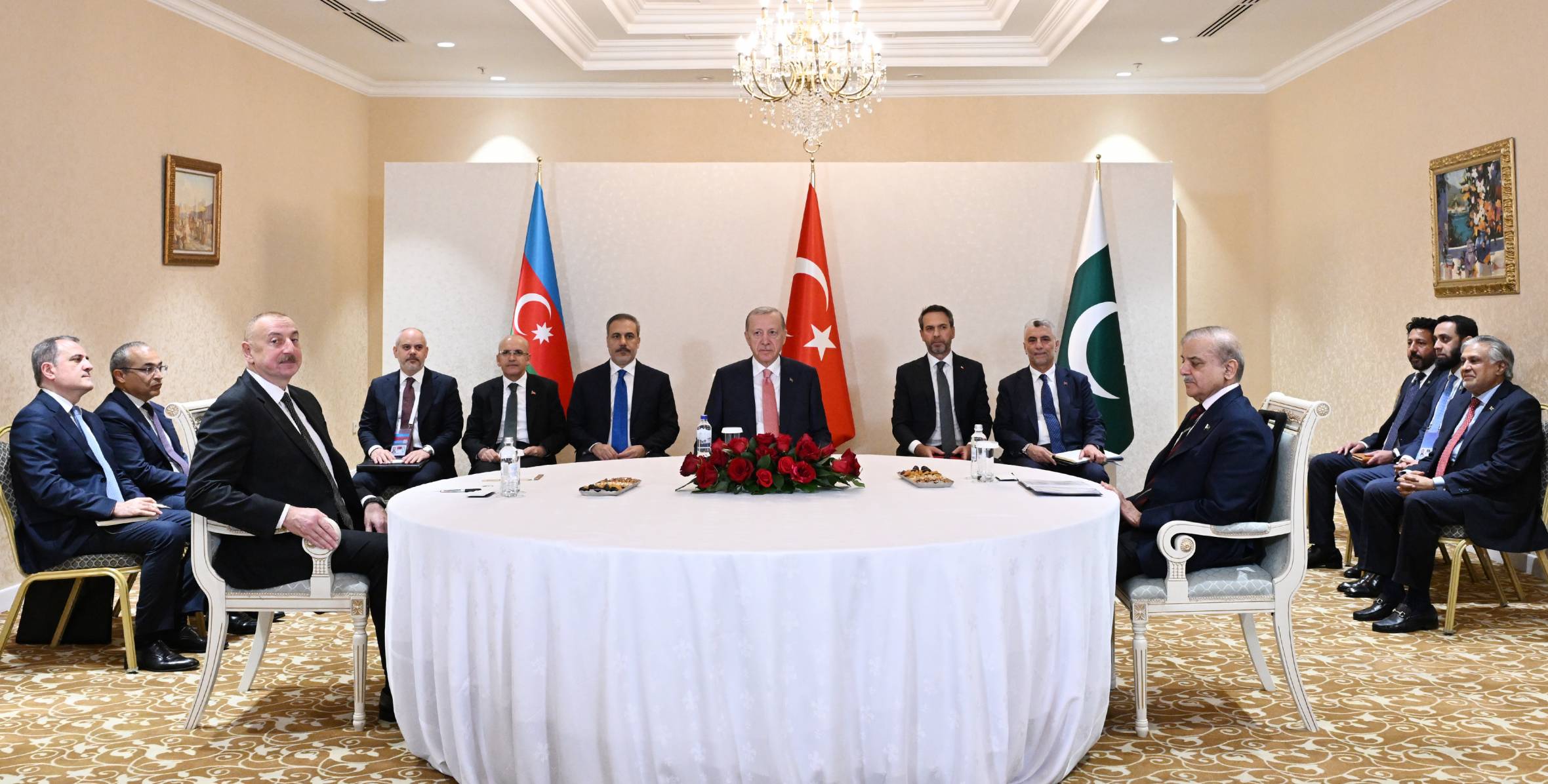 İlham Əliyev Türkiyə və Pakistana minnətdarlığını BİLDİRDİ - VİDEO İlham Əliyev Türkiyə və Pakistana minnətdarlığını BİLDİRDİ - VİDEO