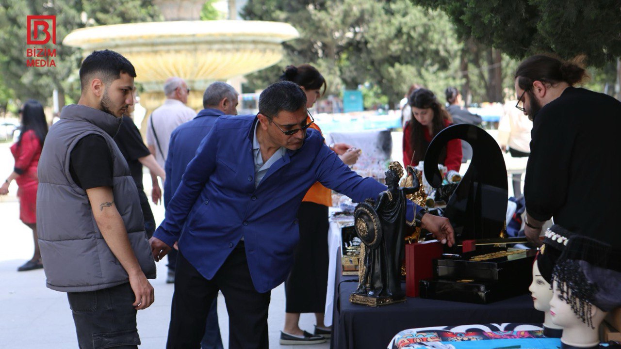 Kitab Festivalının 6-cı günü Türkiyə ədəbiyyatına həsr olunub - FOTO