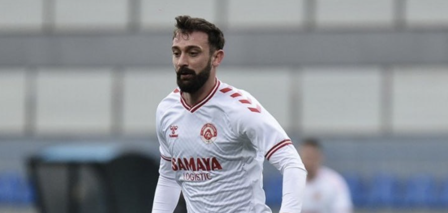 “Araz Naxçıvan” daha bir futbolçu ilə bağlı QƏRAR VERDİ