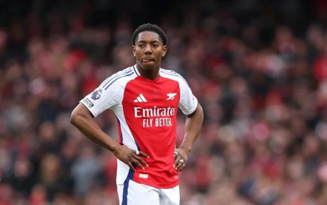 "Real" "Arsenal"ın gənc oyunçusu ilə MARAQLANIR "Real" "Arsenal"ın gənc oyunçusu ilə MARAQLANIR