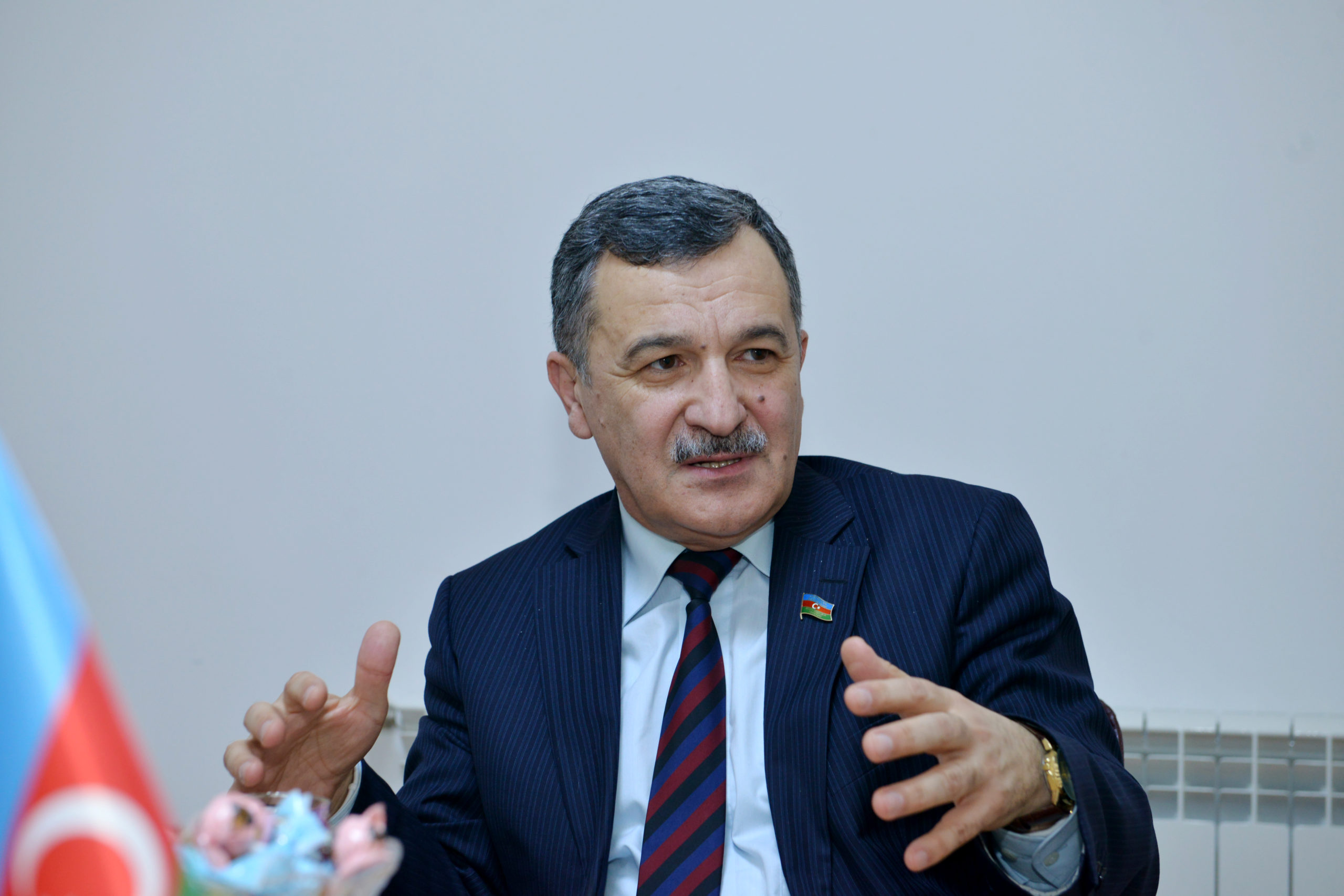 Millət vəkili: “Məktəblərdə direktor müavinləri kişilər olsun”