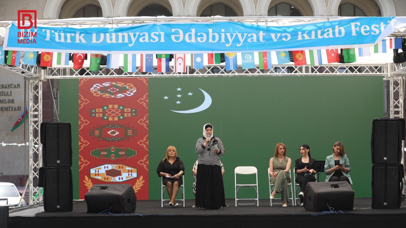 "Gül dəftəri" mövzusunda panel müzakirəsi keçirildi – FOTO