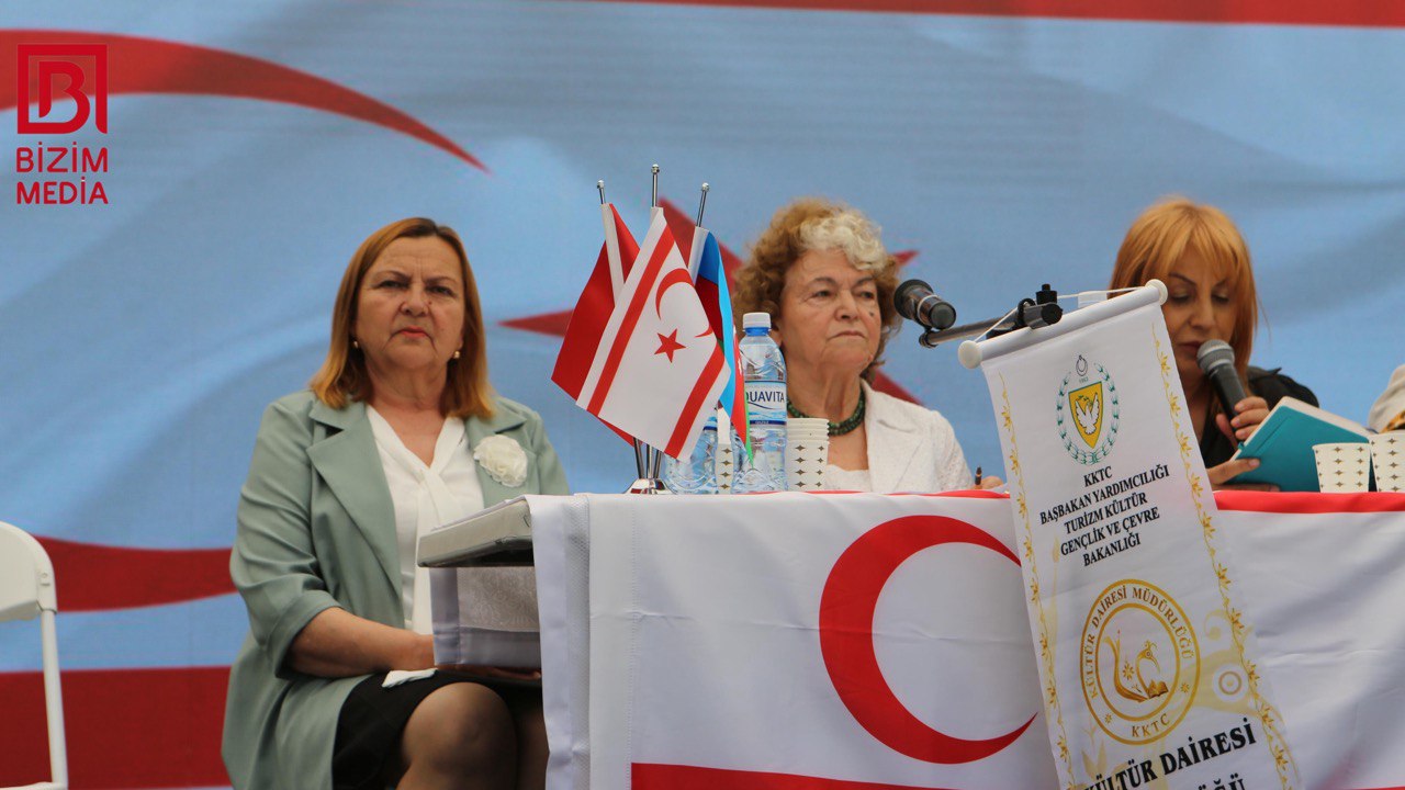 Festivalda Mirvarid Dilbazi və Urkiyə Minə Balmanın xatirəsinə həsr olunmuş poeziya paneli keçirildi – FOTO