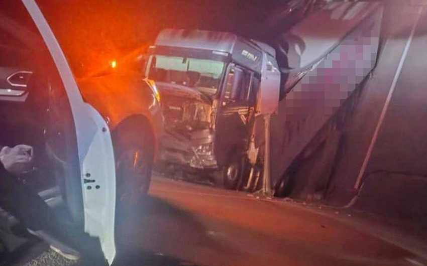 Bu ərazidə körpü çökdü: 7 ölü var - VİDEO
