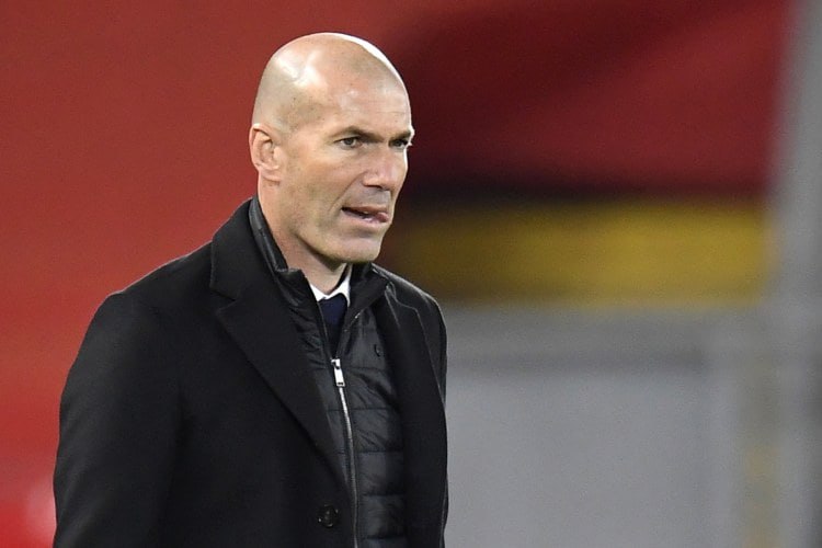 Zidan ərəblərin təklifini qəbul etmədi Zidan ərəblərin təklifini qəbul etmədi