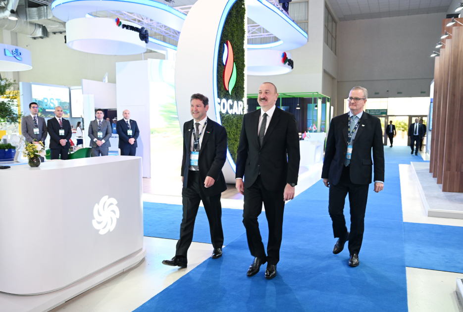 İlham Əliyev “Baku Energy Forum”unun açılış mərasimində iştirak edir - FOTO/VİDEO İlham Əliyev “Baku Energy Forum”unun açılış mərasimində iştirak edir - FOTO/VİDEO