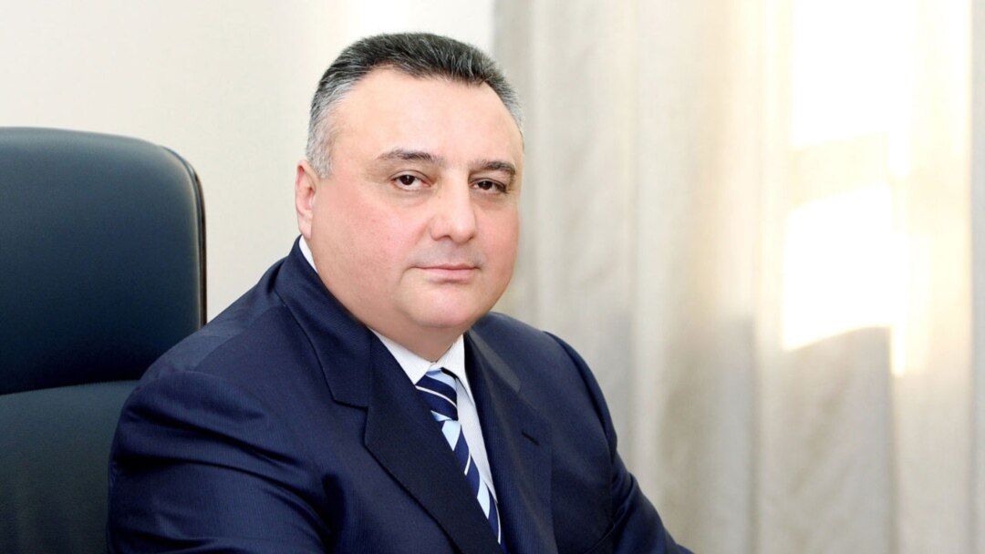 Ölkədən çıxışına məhdudiyyət qoyulan Eldar Mahmudovdan XƏBƏR VAR