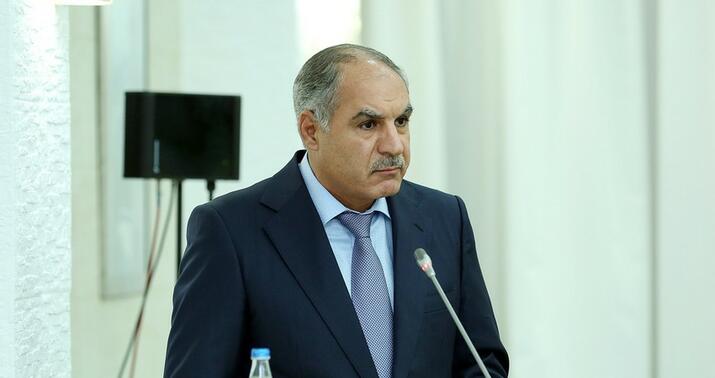 Xanlar Vəliyev metroda görüntüləndi - FOTO Xanlar Vəliyev metroda görüntüləndi - FOTO