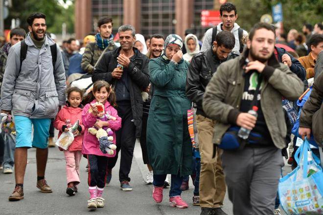 Rusiyada bazarda çalışan miqrantların BAŞI BƏLADA – QANUN qüvvəyə mindi