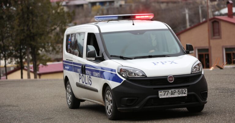 Polis oğurluq edən 3 nəfəri SAXLADI