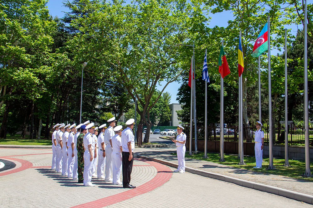 NATO Mərkəzində bayrağımız ucaldıldı – FOTO