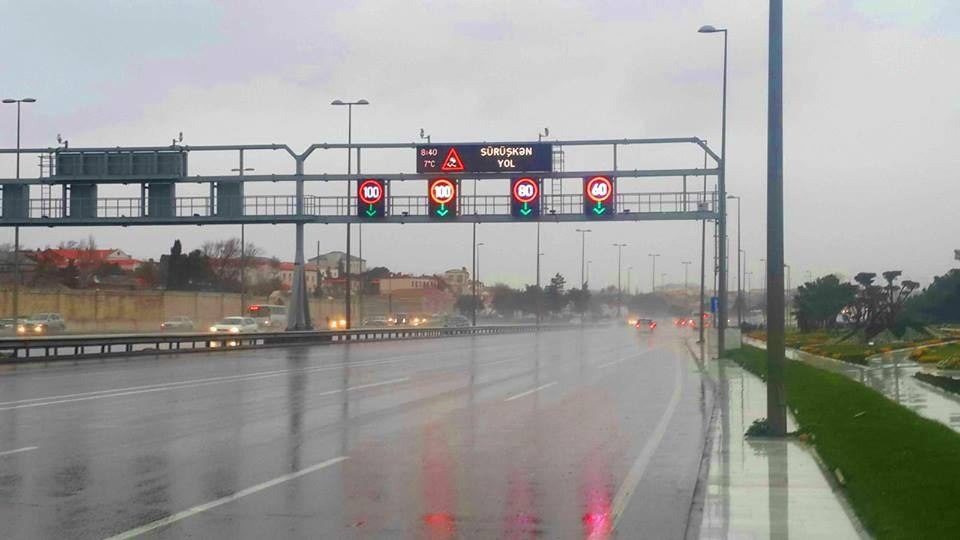 Sürücülərin NƏZƏRİNƏ: Aeroport yolunda sürət həddi endirildi Sürücülərin NƏZƏRİNƏ: Aeroport yolunda sürət həddi endirildi